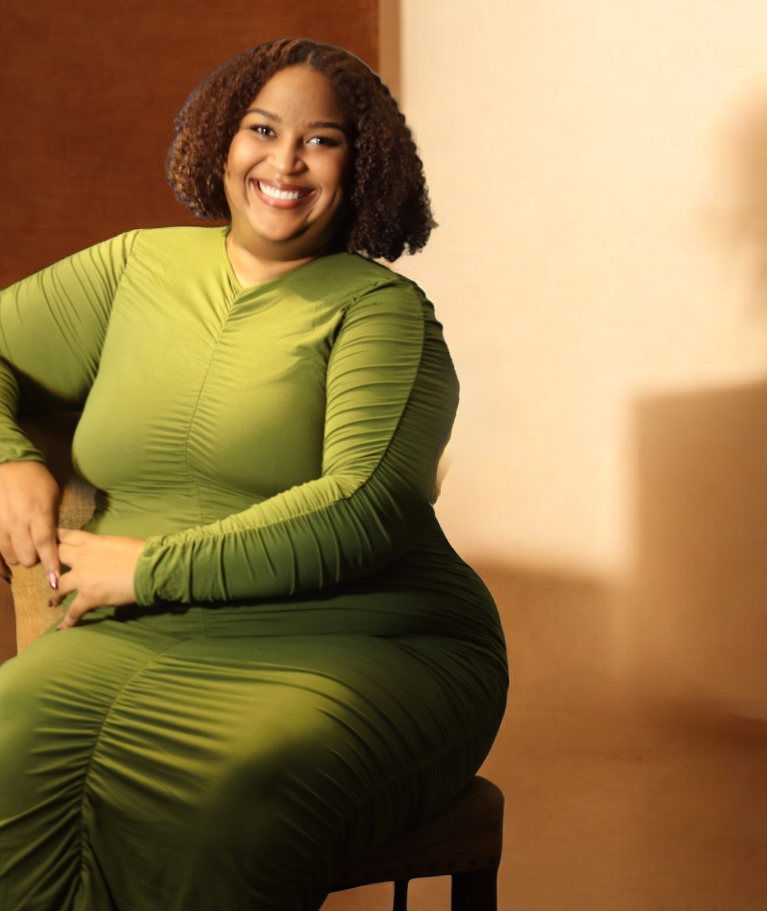 Curvy Ruched Long Sleeve Midi Dress
