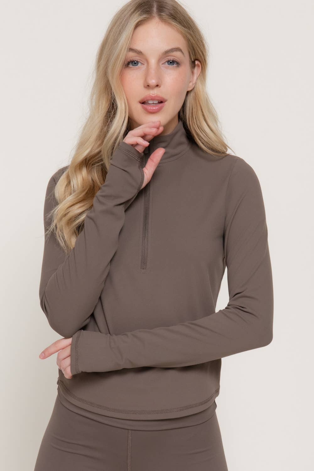 Long Sleeve Thumbhole Detail Zippered Mock Neck Workout Top